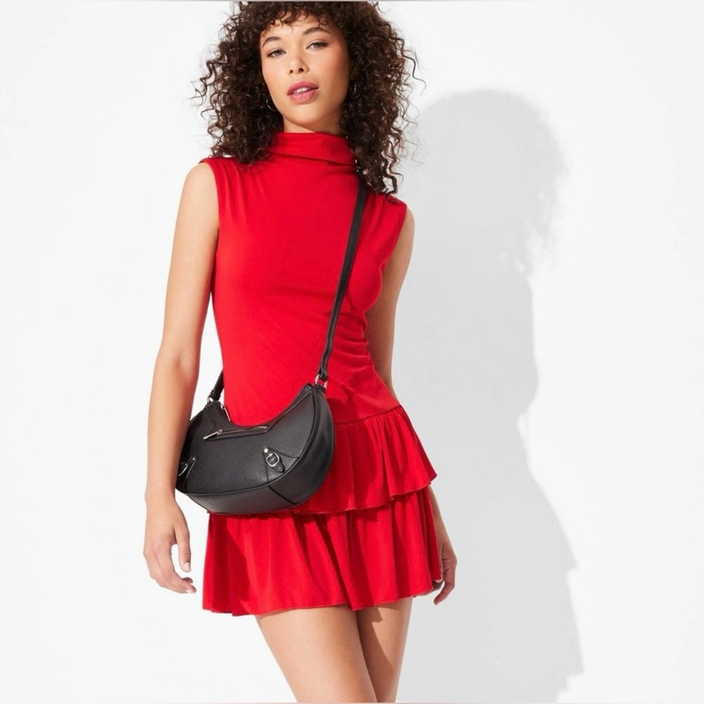 Elegant Red Sleeveless Dress